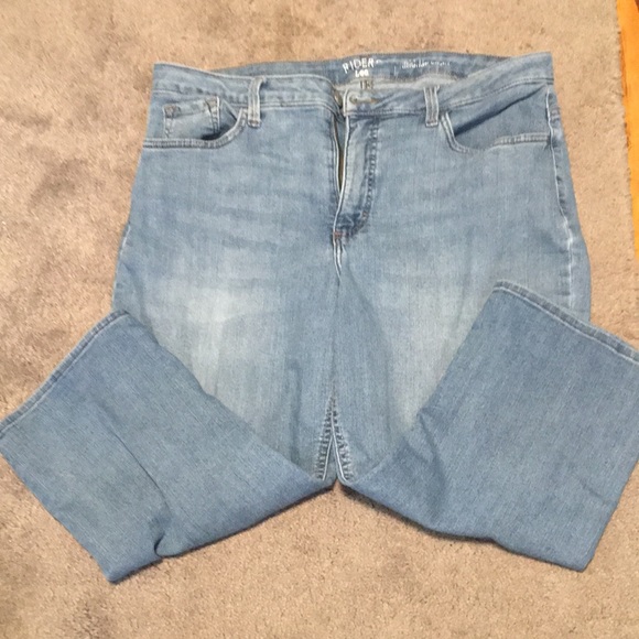 Capris - Picture 1 of 1